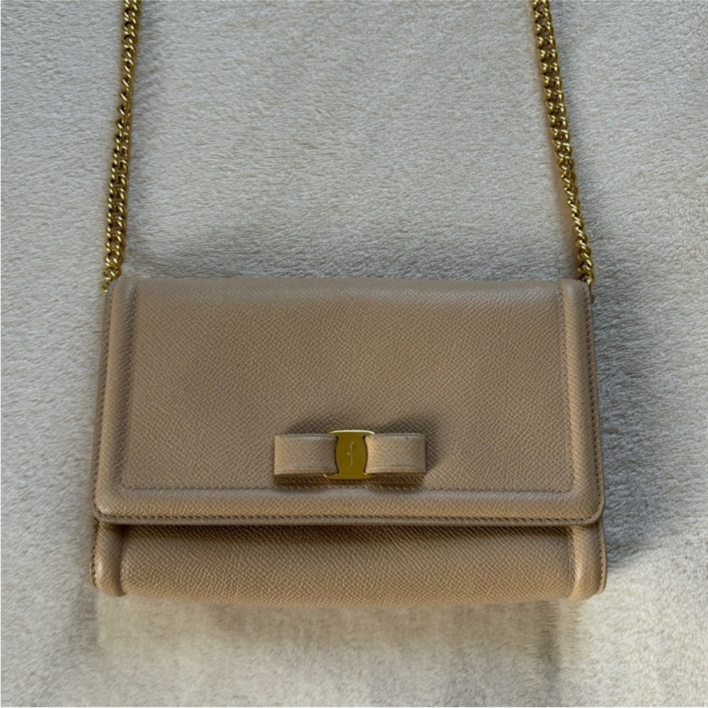 Salvatore Ferragamo Hammered Calfskin Vara Bow Mini Purse - Picture 2 of 12